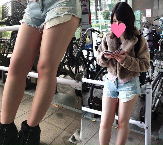 ぷりっぷりエグ生脚JDの下半身を執拗に接写地獄に♡その１　サンプル画像3