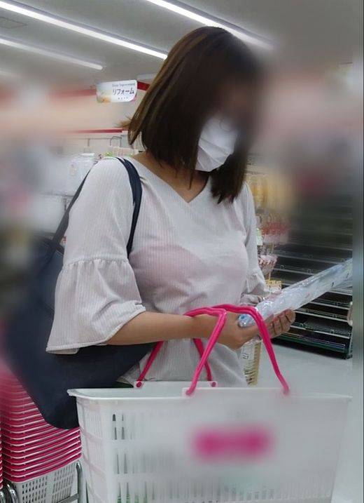 再販 透けブラ 視姦 二名セット　サンプル画像2