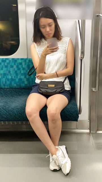 優しそうな表情とエロいカラダのギャップがたまらない長身美女（其の四）　サンプル画像1