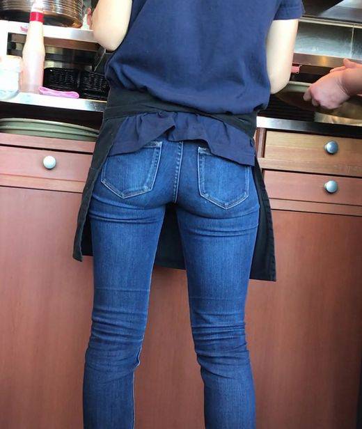 働くエロデ二お姉さん　サンプル画像3