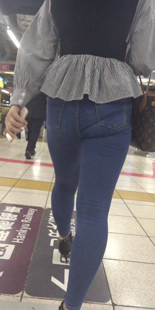新～極上のおかず972（肉尻お姉様の尻ブリン）　サンプル画像3