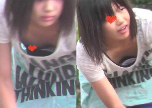 水遊びに夢中なＣちゃん胸チラ　サンプル画像2