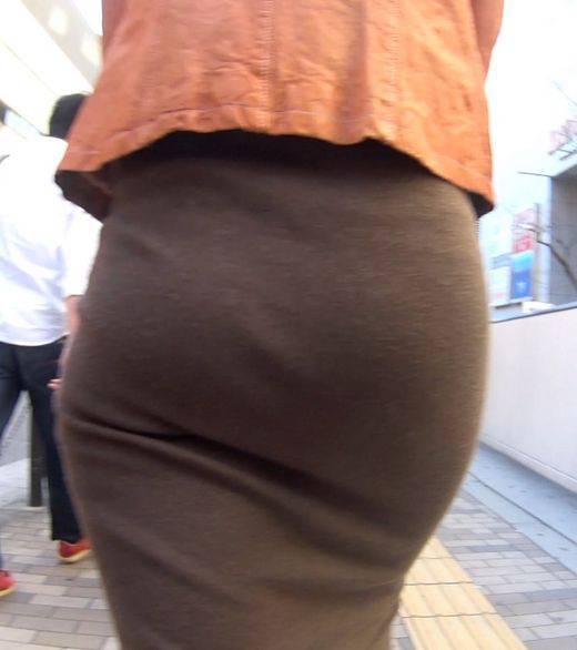 尻肉バズーカなお姉さんのデカ尻84 サンプル画像2