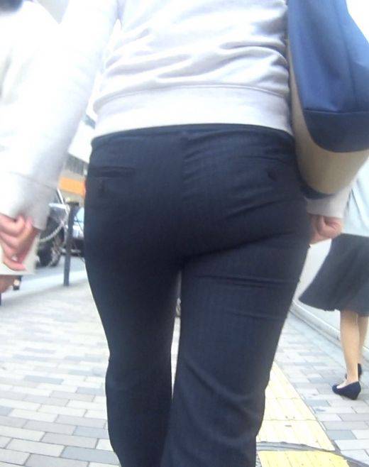 パンツスーツOLの尻は永遠です。86 サンプル画像2