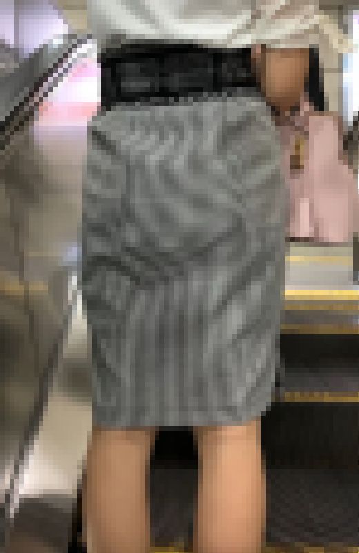 【ビッチなエロ尻！】キャバにいそうなエロいお尻で爆尻を見せつけるデカ尻女！パンツずらしてチンポをぶち込んで！【505】　サンプル画像3