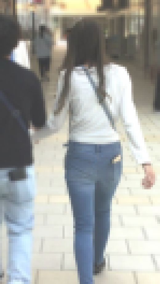 キミの彼女、いいケツしてるね！デカ尻はみんなでシェア②　サンプル画像1