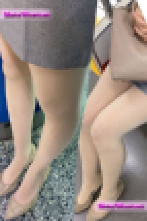 禁断の瞬間53☆歴代最高劇エロ女子!暑さを穴空きパンストでやり過ごすもP濡れに悶絶^ ^ サンプル画像1