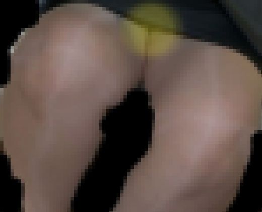 大迫力のパンチラ♡エロ過ぎる太もも生保レディ②　サンプル画像3