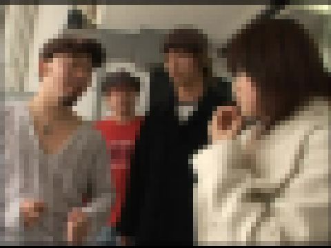 【ホットエンターテイメント】下着やシースルーやセミヌードで美大生達にデッサンされる事で興奮し濡れる素人ギャル PART 5 HE　サンプル画像1