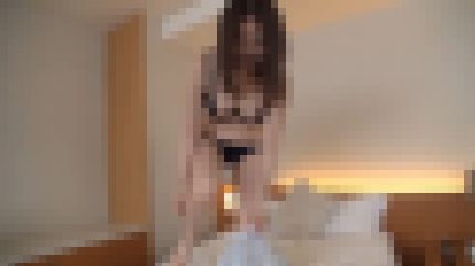 Eカップの33歳人妻が初めての撮影で溜まっていた性欲をはき出す　サンプル画像1