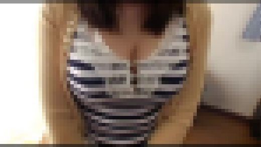 【グローリークエスト】着衣巨乳ストーカー盗撮 #008 GG-205-02　サンプル画像2