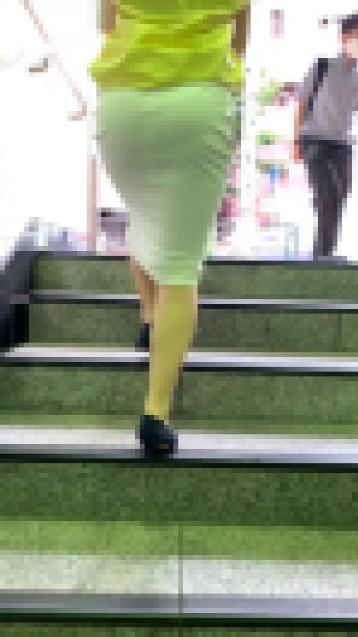 《Vol1・ムッツリお尻》 No.1381【上品な奥様のはち切れそうなタイトスカート着衣尻】　サンプル画像3