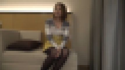 ギャルっぽい22歳飲み屋店員が初撮影で敏感な体で感じてイキまくり サンプル画像1