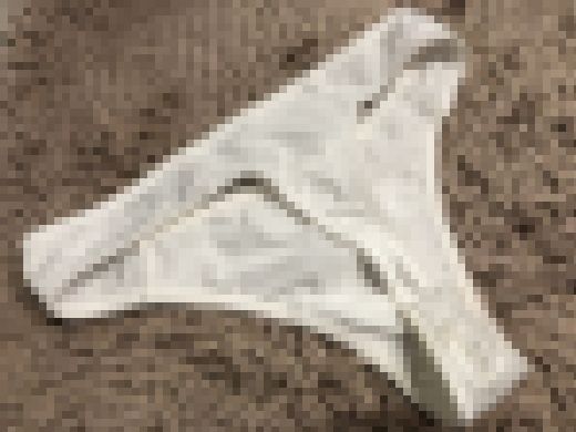 【高画質！股間接写】愛する嫁（元アナ）へお尻マッサージ悪戯 パート２　サンプル画像2