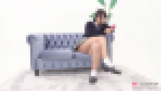 稲場るか 4K動画 大人しそうな娘が大胆にパンツを見せて挑発!?挑発パンチラ サンプル画像1
