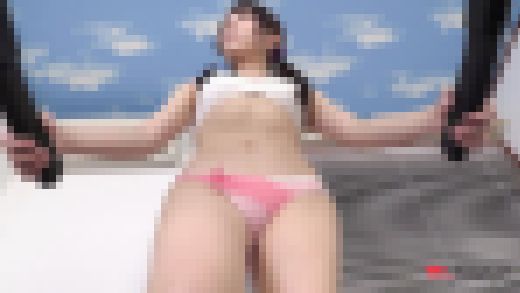 加藤ももか FHD動画 お尻の食い込みと揺れがすごい！パンツ1枚でランニング　サンプル画像3