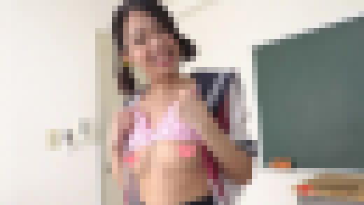 永野楓果 FHD動画 パンツが見えちゃっているのを教えてあげたら放課後、思い通りのドキドキ展開に!挑発パンチラ サンプル画像2