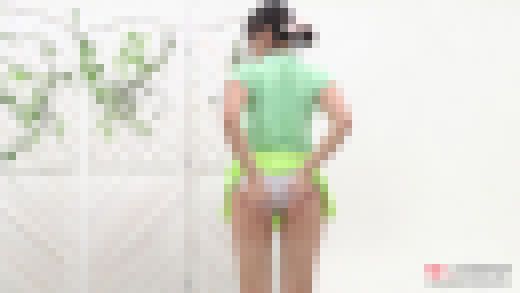 永野楓果 大きくて柔らかいお尻を鷲掴みでモミモミする乳揉み編 サンプル画像1
