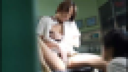 【ホットエンターテイメント】夜勤中の人妻看護師覗き #018 SHE-395-04 サンプル画像1
