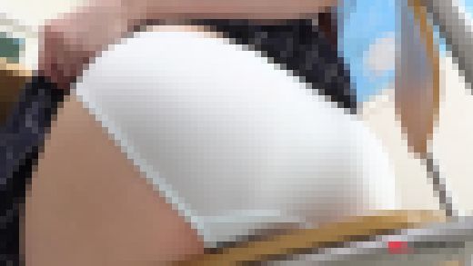 音羽ねいろ FHD動画 どうしてもパンツが見たい！誰もいない放課後で見せてくれるまでお願い！お願いパンチラ　サンプル画像2