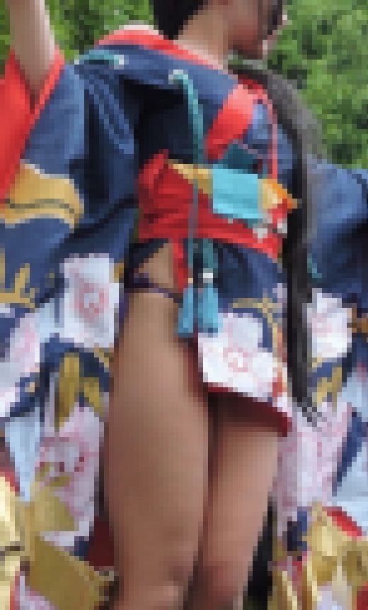 コスプレ2018夏エロい浴衣美味しそうな太もも肩出し【動画】イベント編 4820　サンプル画像1