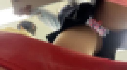 【同級生接写02】まさかの○理?!初めてナ○キンみました　サンプル画像3