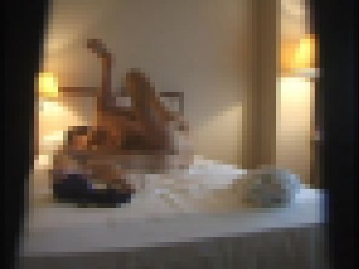 若者チ〇ポの勃起に出張マッサージの人妻が仕事を忘れて中出しSEX！File.1　サンプル画像1