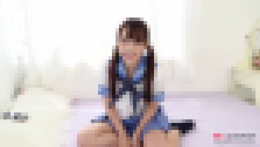 井上そら 4K動画 ケーキを食べてしまった妹の服を脱がせる兄!ごめんねパンチラ サンプル画像1