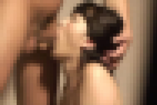 デカチン握りしめた欲求不満の熟女マッサージ嬢！File.6　サンプル画像1