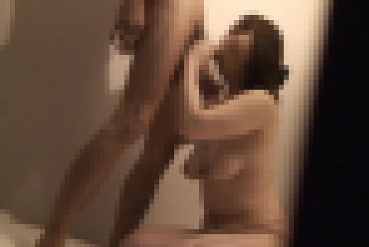 デカチン握りしめた欲求不満の熟女マッサージ嬢!File.8 サンプル画像2