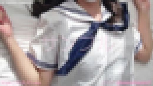 【あおいちゃん】つい先日までJ系、このスク水って小〇生サイズ?w、小さすぎて色々と見えちゃう事件が勃発w サンプル画像1
