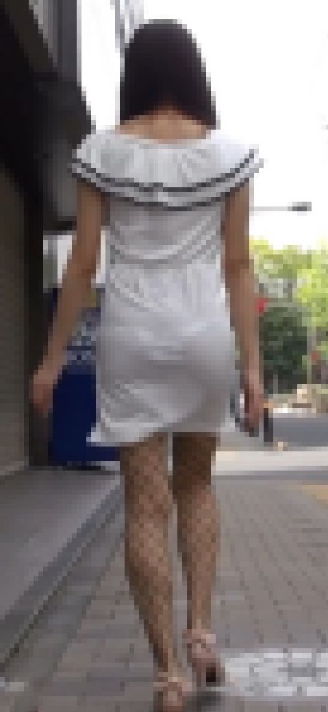 Gさんパート2　パンティーライン　透け　尻　サンプル画像2