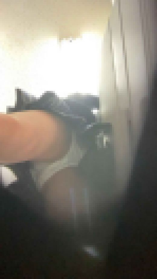 【ももかちゃん①】優等生の太ももとパンモロ【塾で隠し撮り】　サンプル画像1