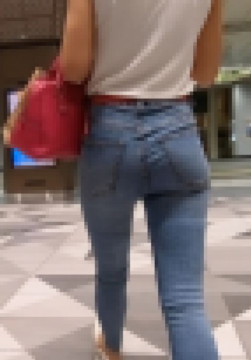 おいしそうなサマージーンズ尻美女 サンプル画像2