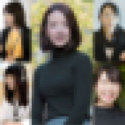 働くOLさん224 スーツ姿のOLさんもニット姿のOLさんもそれぞれ良さがありますね! サンプル画像1