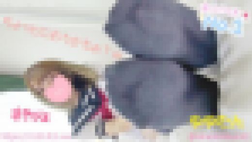 【初撮ゆゆちゃん】爆誕レアモデル！スク水セ〇ラーハイソでペロペロｗ、こんなエチ可愛い娘は見たことないぞｗ　サンプル画像1
