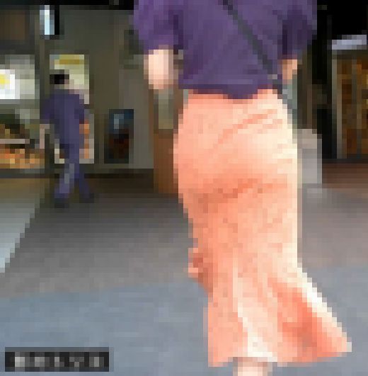 【ガチ盗撮】美エロ尻のお姉さん、一生ついていきます！【DayY-1】商業施設で背後を撮りました　サンプル画像1