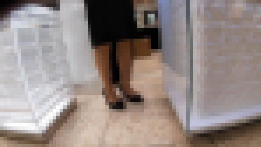 【化粧品店のお姉さん改2】センターシームがいやらしい　サンプル画像2