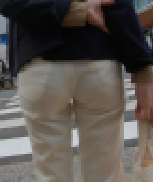 パンティが透けた若妻OL　サンプル画像1