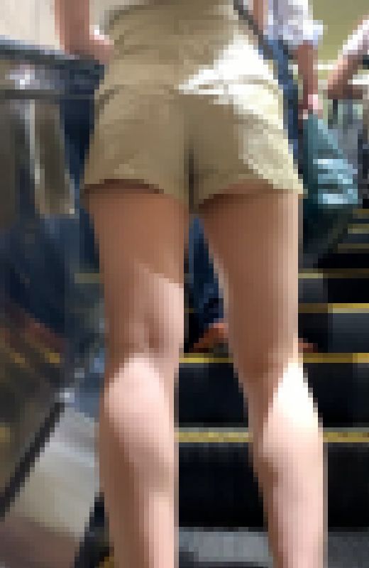 【ムチムチのエロいデカケツ】ショートパンツを履いた韓国アイドル系ムチムチスレンダーエロ肉尻を公開【617】　サンプル画像1