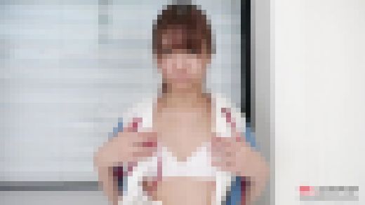 樋口みつは FHD動画 瞳をうるうるさせ、言われるがまま恥ずかしい姿に。ごめんねパンチラ サンプル画像2