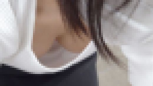 【OLオフィス内でパンチラ】若手社員の刺激的なパンチラ。隠れ巨乳の恥ずかし乳首ちゃんです。Vol.13 サンプル画像3