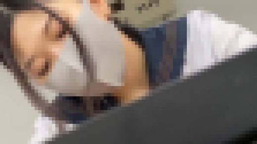 【のぞみちゃん③】勉強サボり中の教え子のパンツをスマホで接写!【塾で盗撮】 サンプル画像3