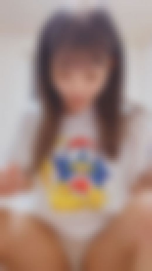 ライブ配信 17 大開脚 サンプル画像1