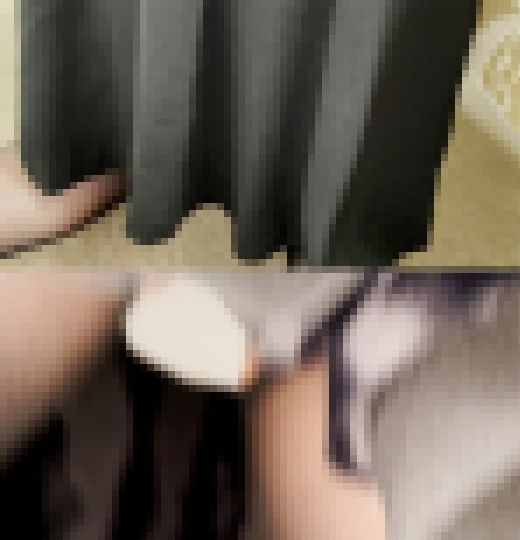 【葬儀中の胸チラ】葬儀業界激震!!!これが令和の参列スタイル!!!衝撃の穴あきストッキングを見逃すな!!!【パンチラ】　サンプル画像2