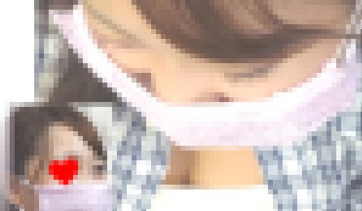 【スマホカウンター盗撮2名分】【乳首チラ＆飛び出しパンチラ】　サンプル画像2