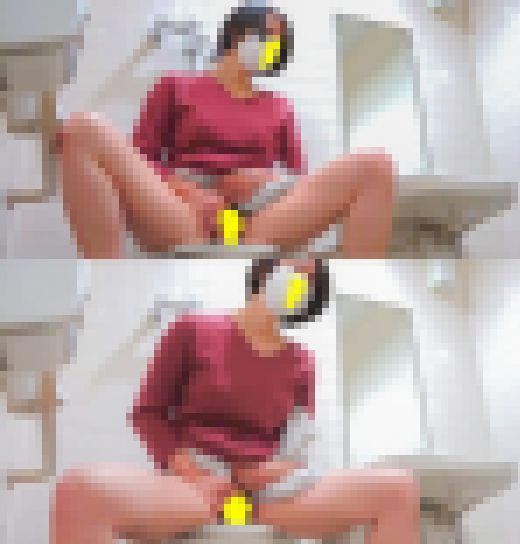 いつも見かける人妻OLさんのトイレオナニー【個人撮影】　サンプル画像1