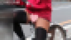 稀に見ない自転車のサドルに食い込まれた生パン激ミニスカートの彼女 執念の粘着 60fps サンプル画像3