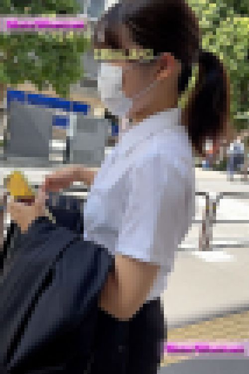 リクルートSP46☆カメラを振り返りガン見!リクスちゃんのスカート拝見!可愛い純白Pに大満足^ ^ サンプル画像3