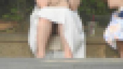 (FHD)会話に夢中になり、パンティーが見えている可愛い女のコを撮影しました!!番外編47-5 サンプル画像3